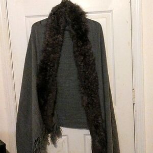 Fur trimmed sweater knit wrap one sz